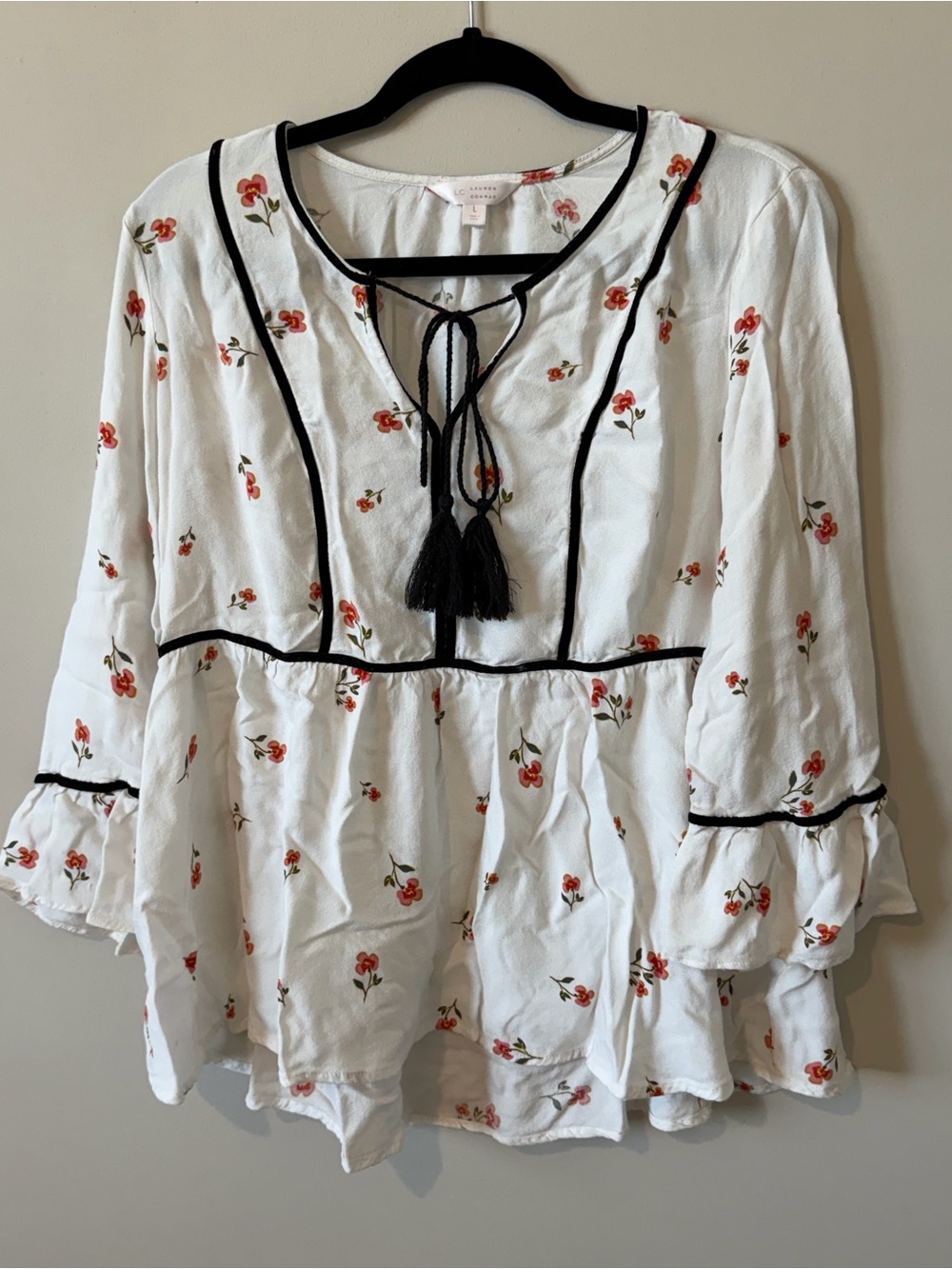 Lauren Conrad White Floral Peasant Top with Black Trim
